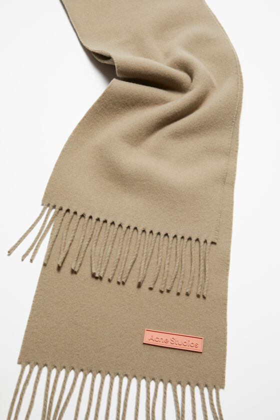 (image for) Leading Fringe wool scarf - Narrow